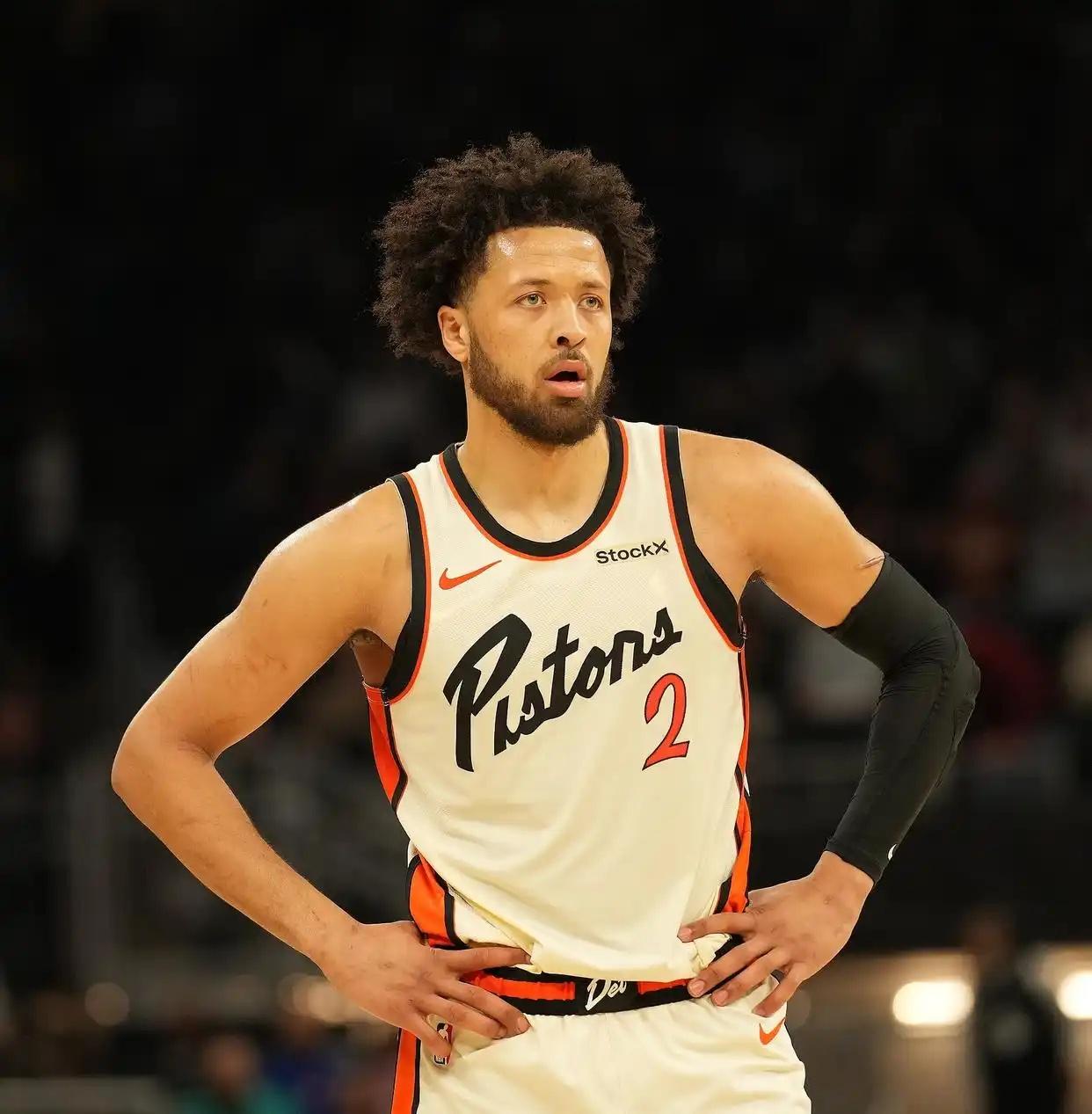 九游体育入口-活塞逆转马刺取得胜利，老将领衔球队实现新突破的简单介绍