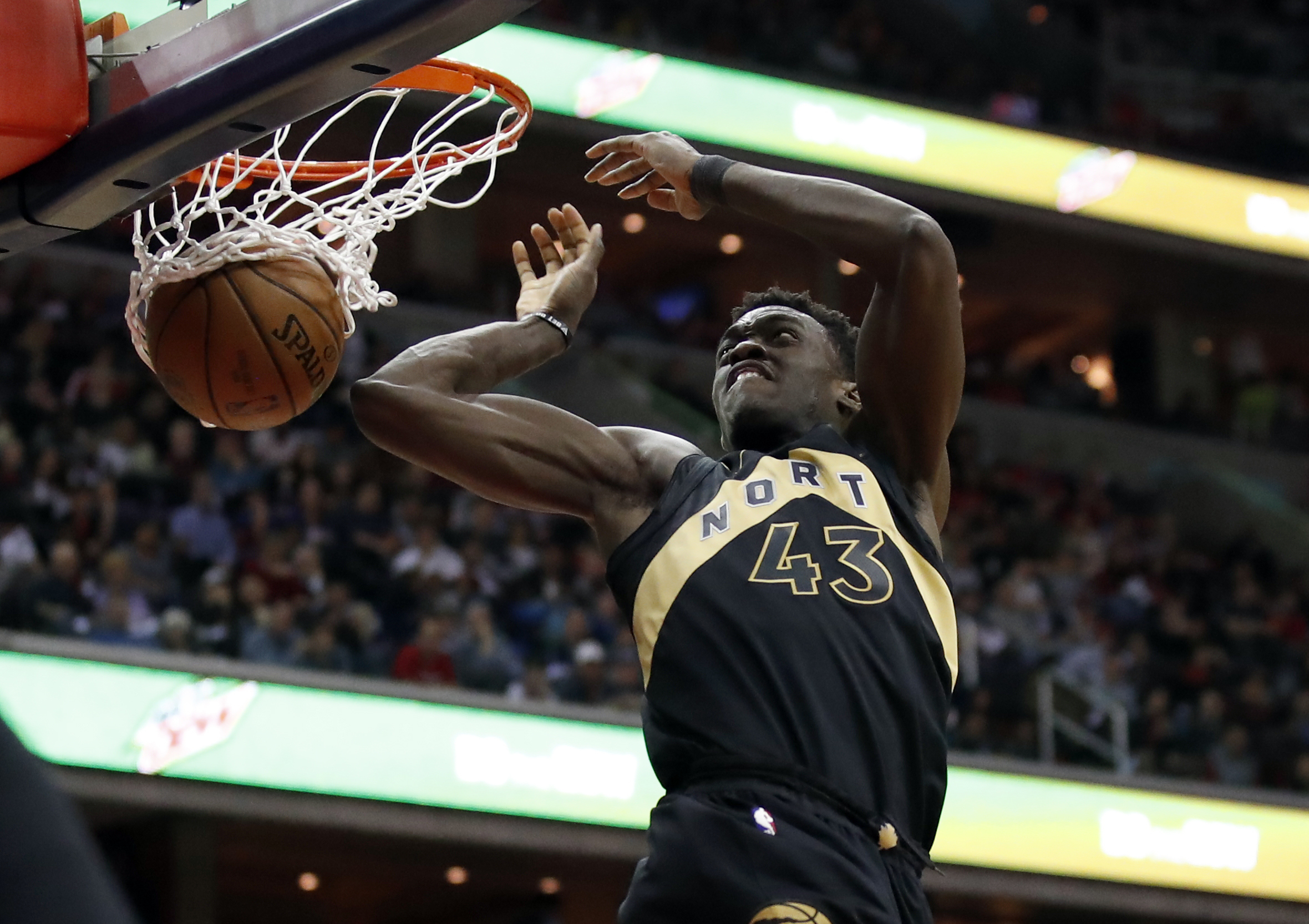 九游体育官方入口-猛龙力克篮网，西亚卡姆发挥关键