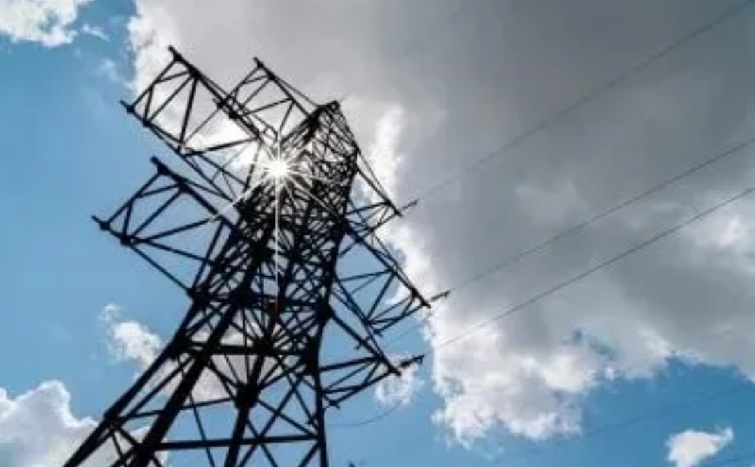 深圳主场不敌人和，陷入困境