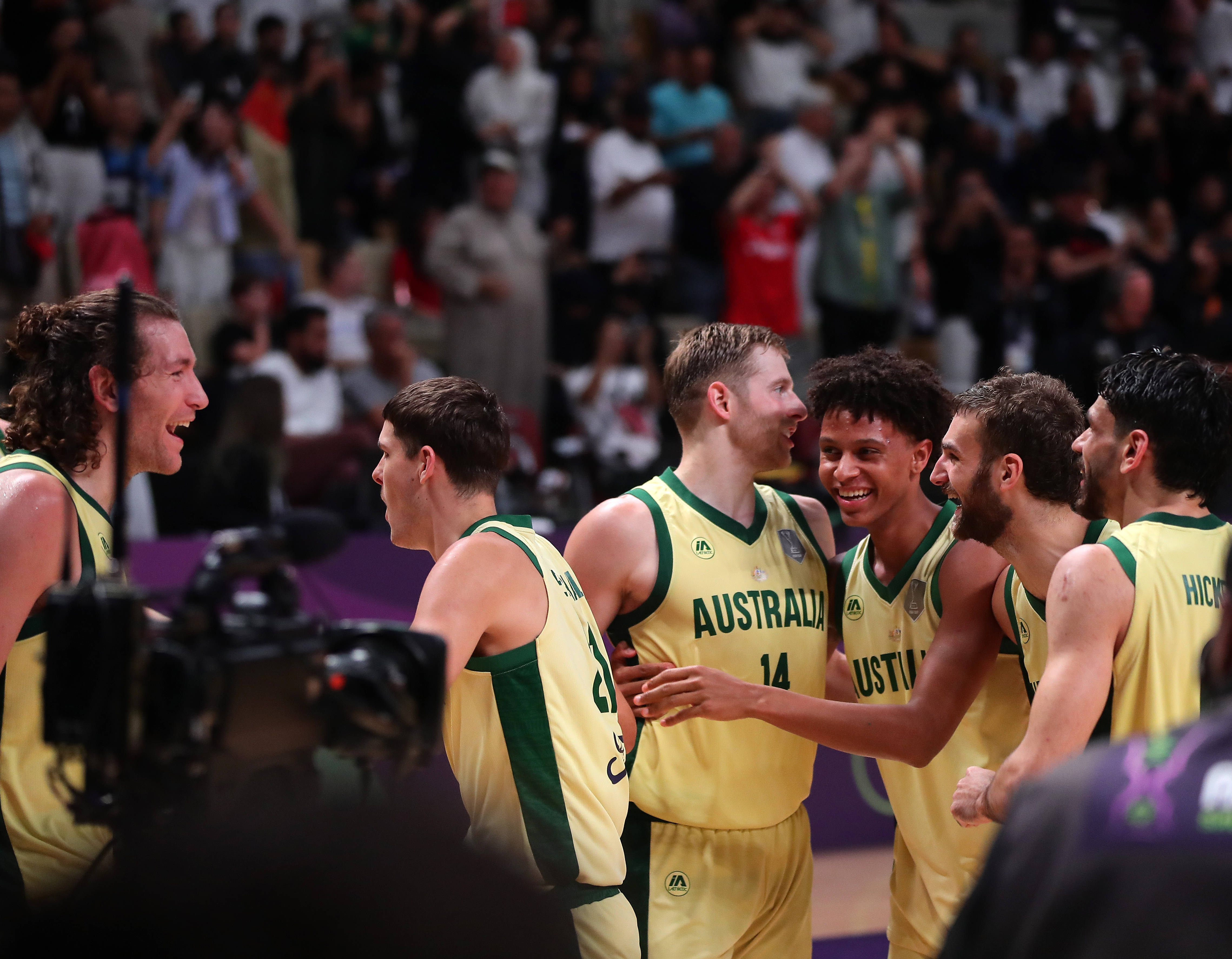 关于澳大利亚田径代表团斩获多项金牌，创造佳绩的信息