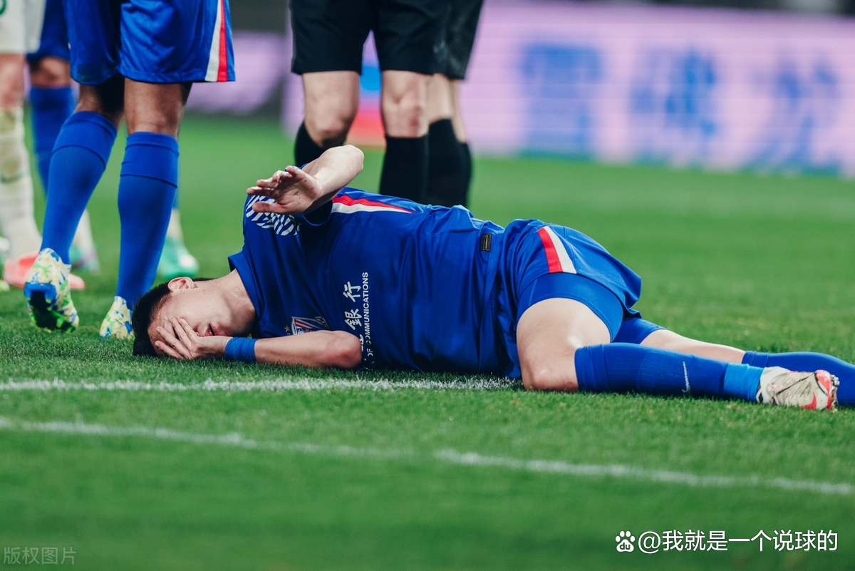 重大失误频现，球队战术调整迫在眉睫