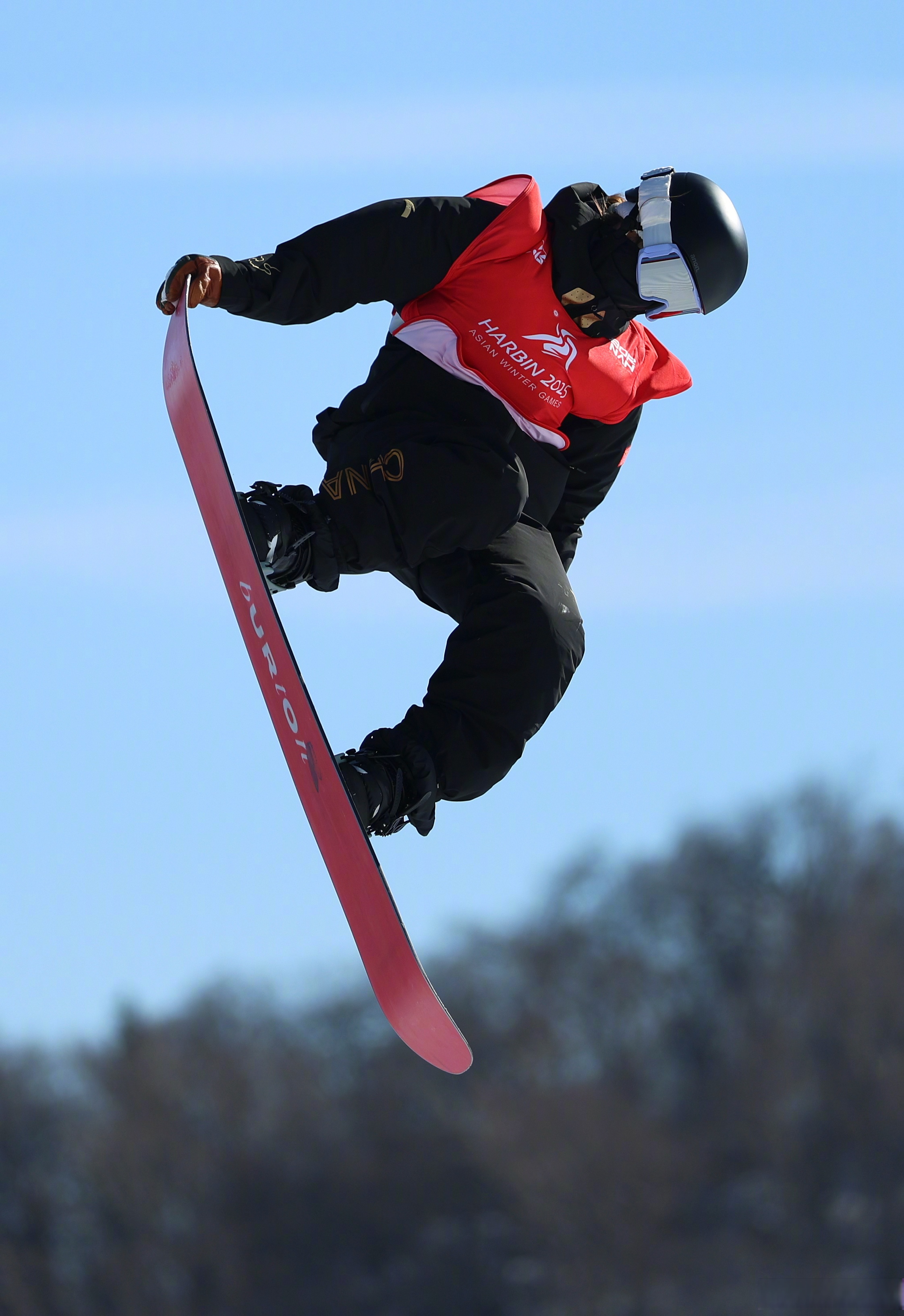 跨界运动员参加比赛，获得耀眼成绩