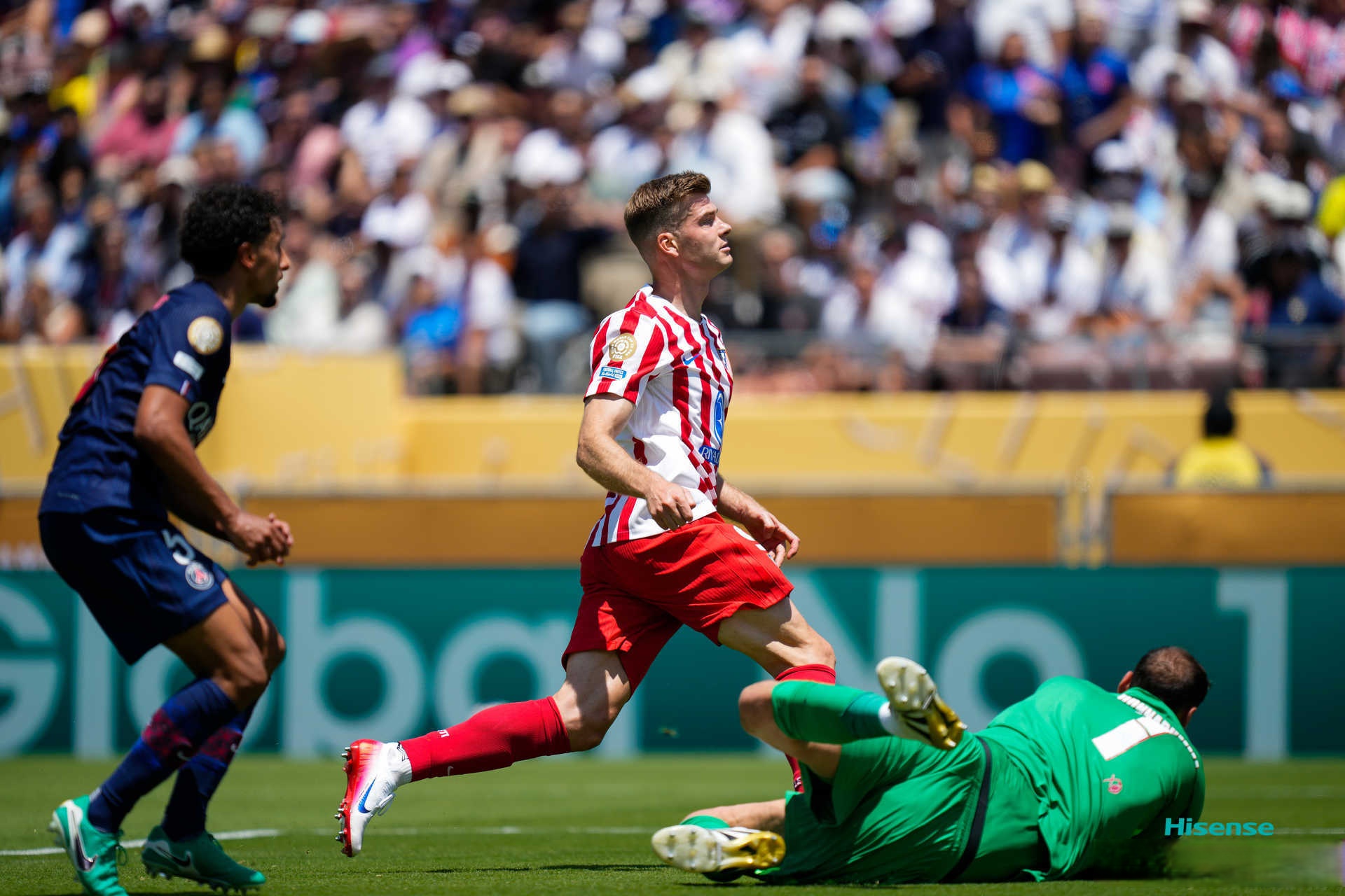 -马赛主场绝杀，锁定争冠席位