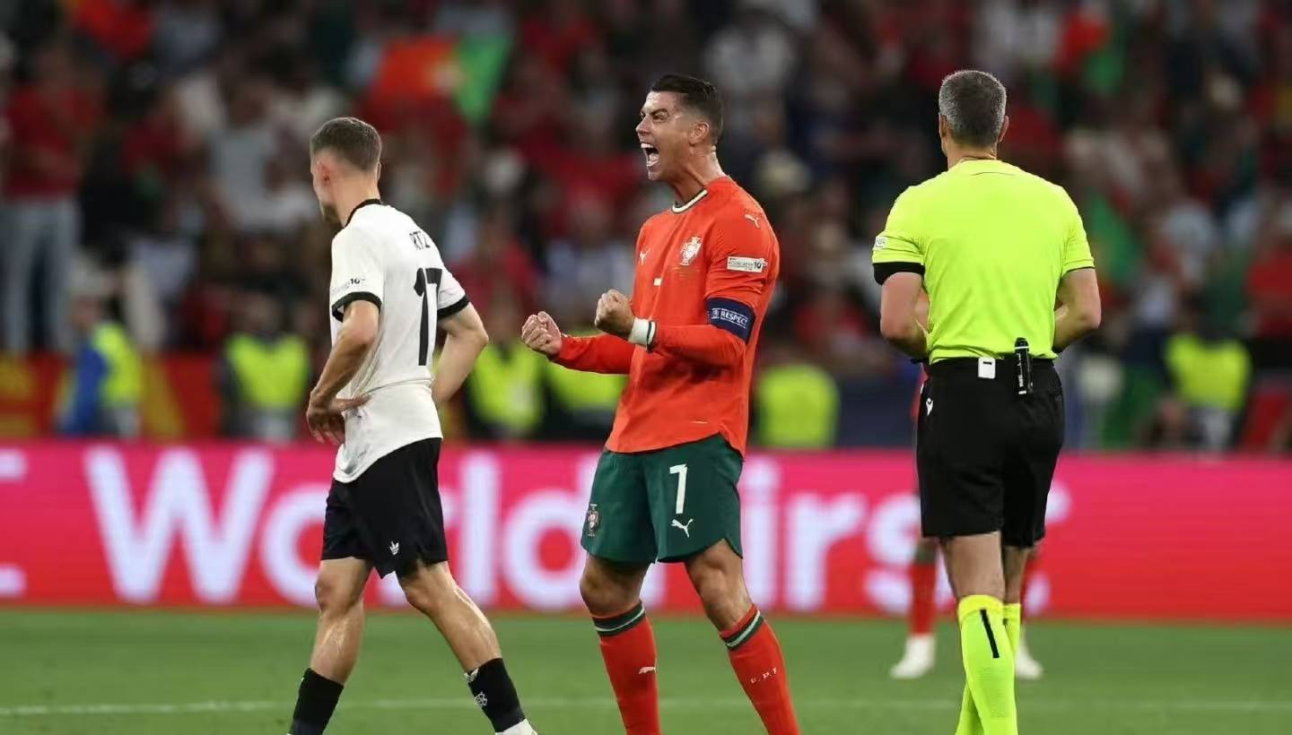 九游体育app-包含汉诺威球队打破魔咒，一举夺得胜利的词条